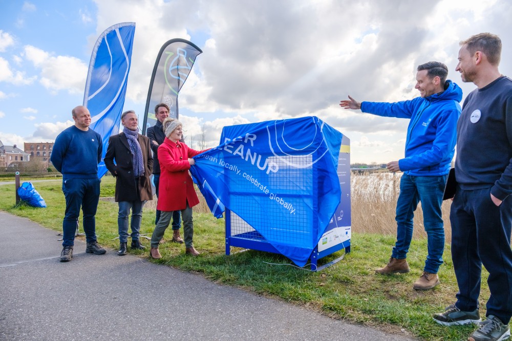 River Cleanup presents the first smart EcoBin in Belgium