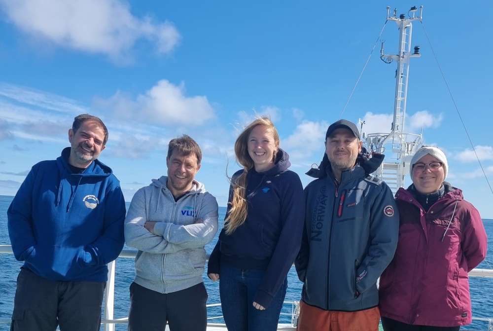 Five Belgian scientists on board RV Belgica