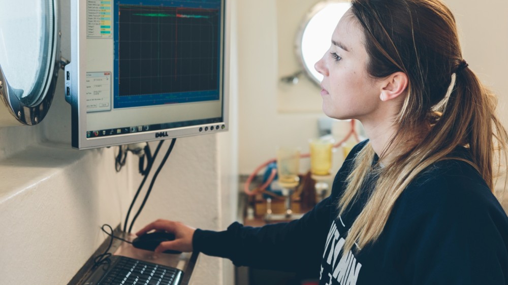 MIDAS consulteren aan boord RV Simon Stevin