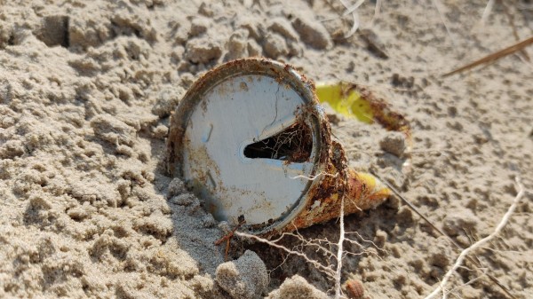 (Marien) zwerfvuil en microplastics in België anno 2023 in kaart gebracht
