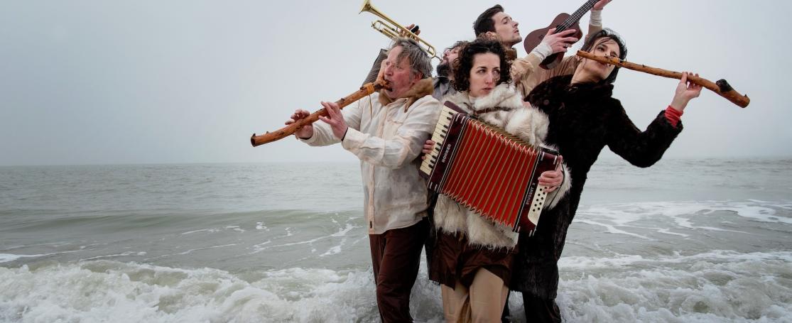 Verdronken balades en processie van Testerep