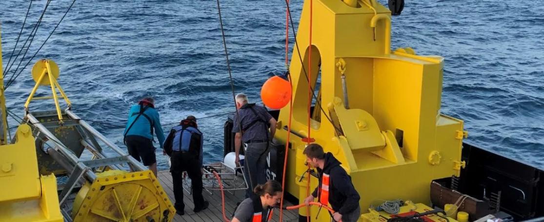 veldwerk aan boord RV Simmon Stevin in functie van Clay Tectonics