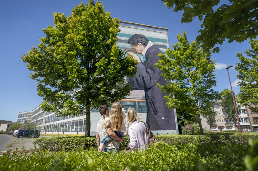 Een muurschildering in het kader van het Oostendse streetartfestival 'The Crystal Ship'